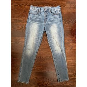 American Eagle Hi-Rise Jegging